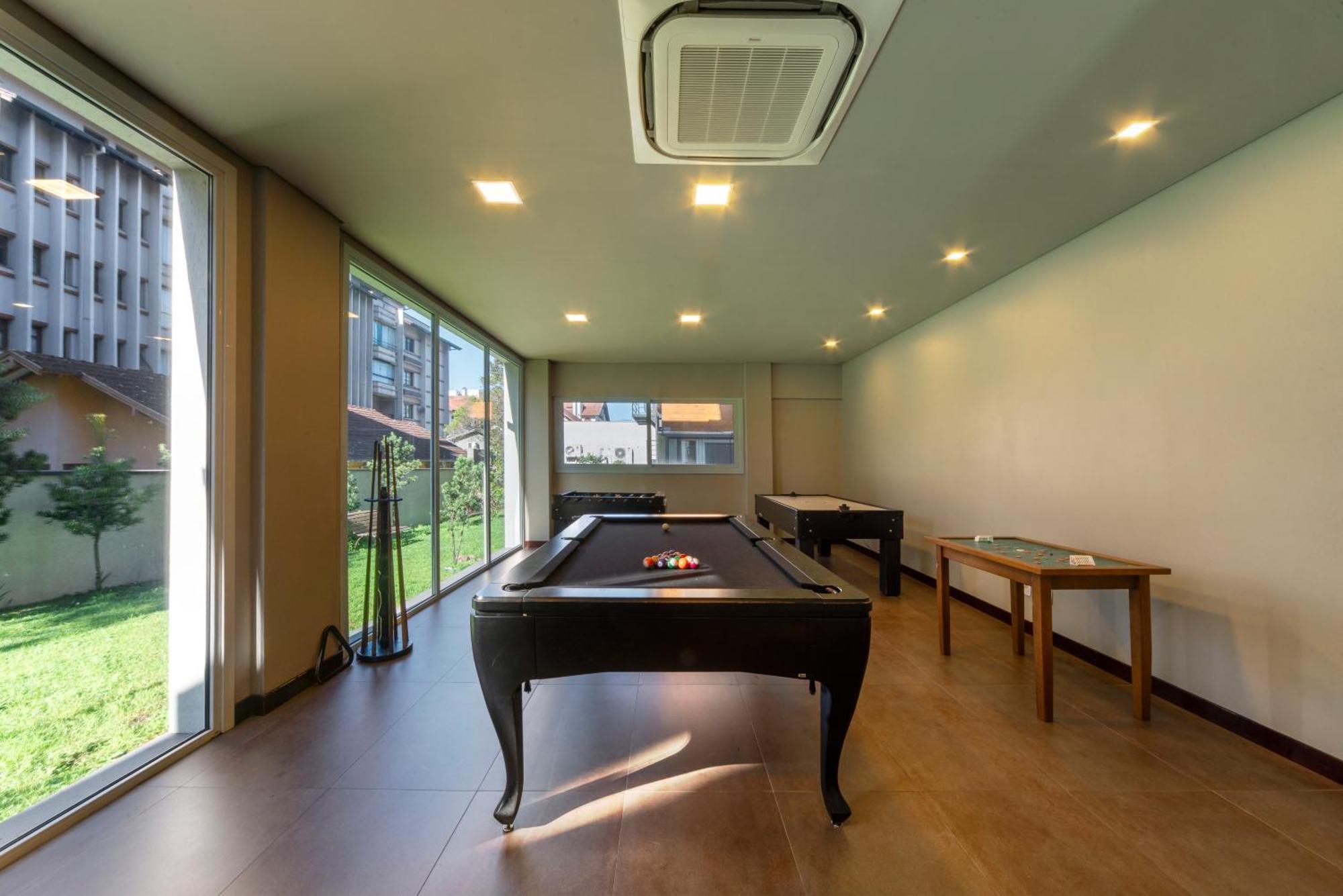 Hotel Laghetto Stilo Borges Γκραμάντο Εξωτερικό φωτογραφία A pool table in a game room